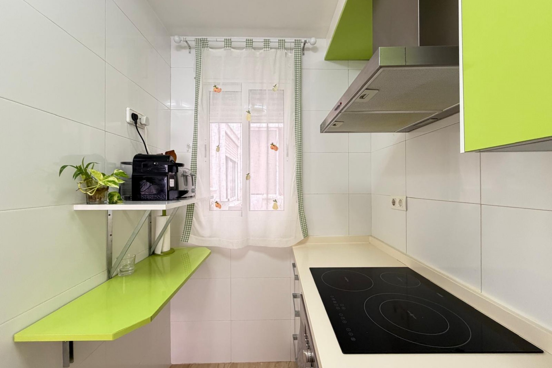 Sale - Apartamento -
Torrevieja - Paseo maritimo