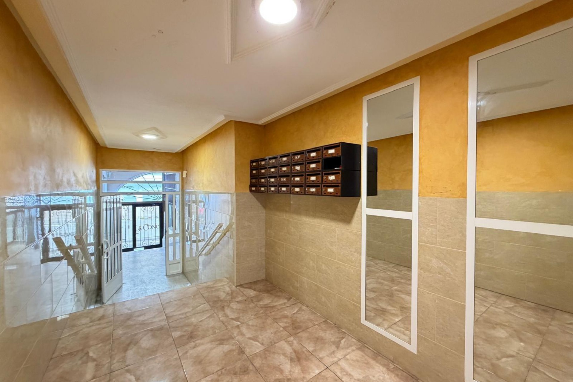 Sale - Apartamento -
Torrevieja - Paseo maritimo