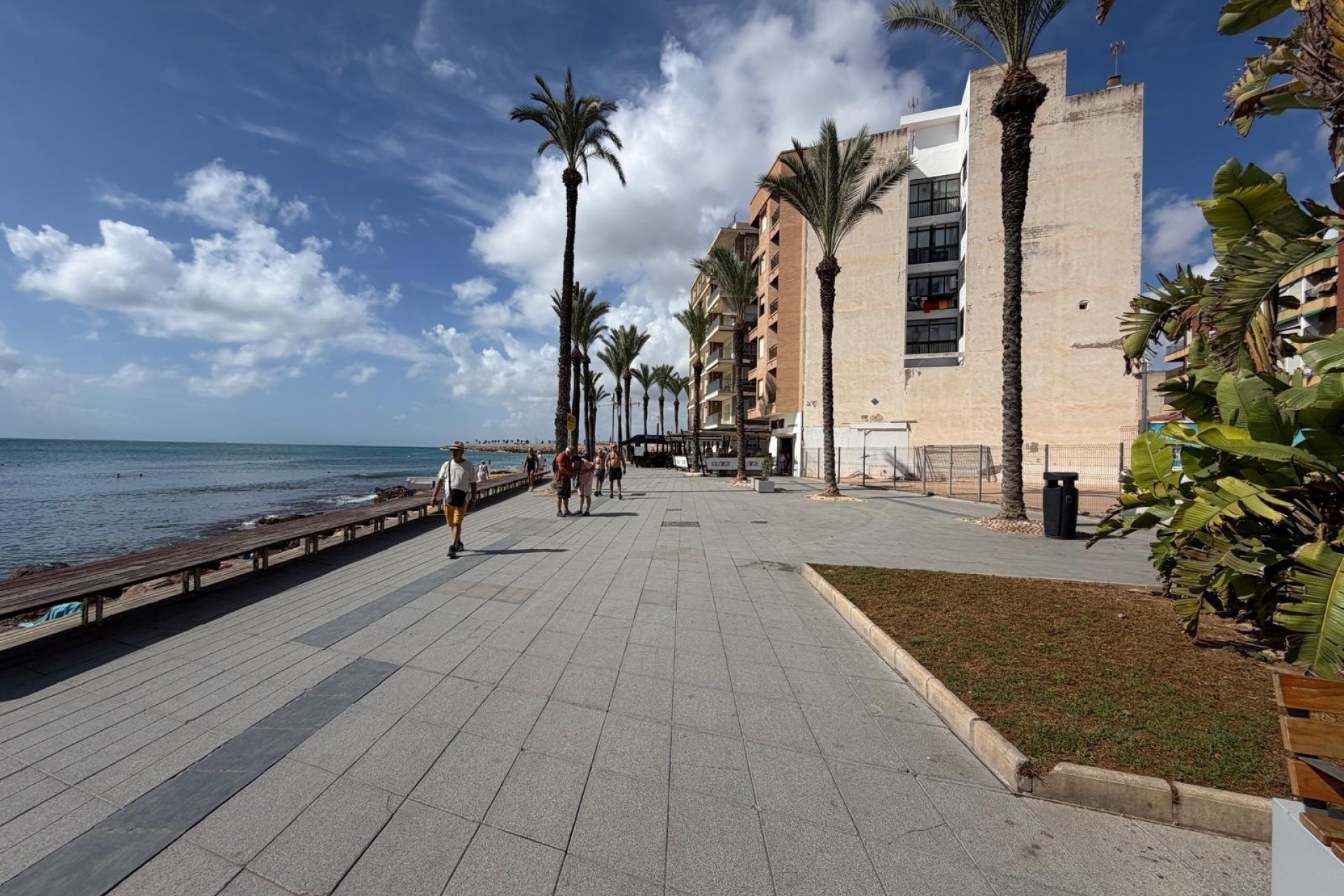 Sale - Apartamento -
Torrevieja - Paseo maritimo