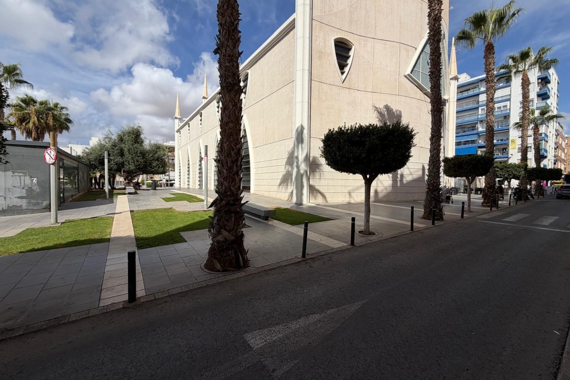 Sale - Apartamento -
Torrevieja - Paseo maritimo