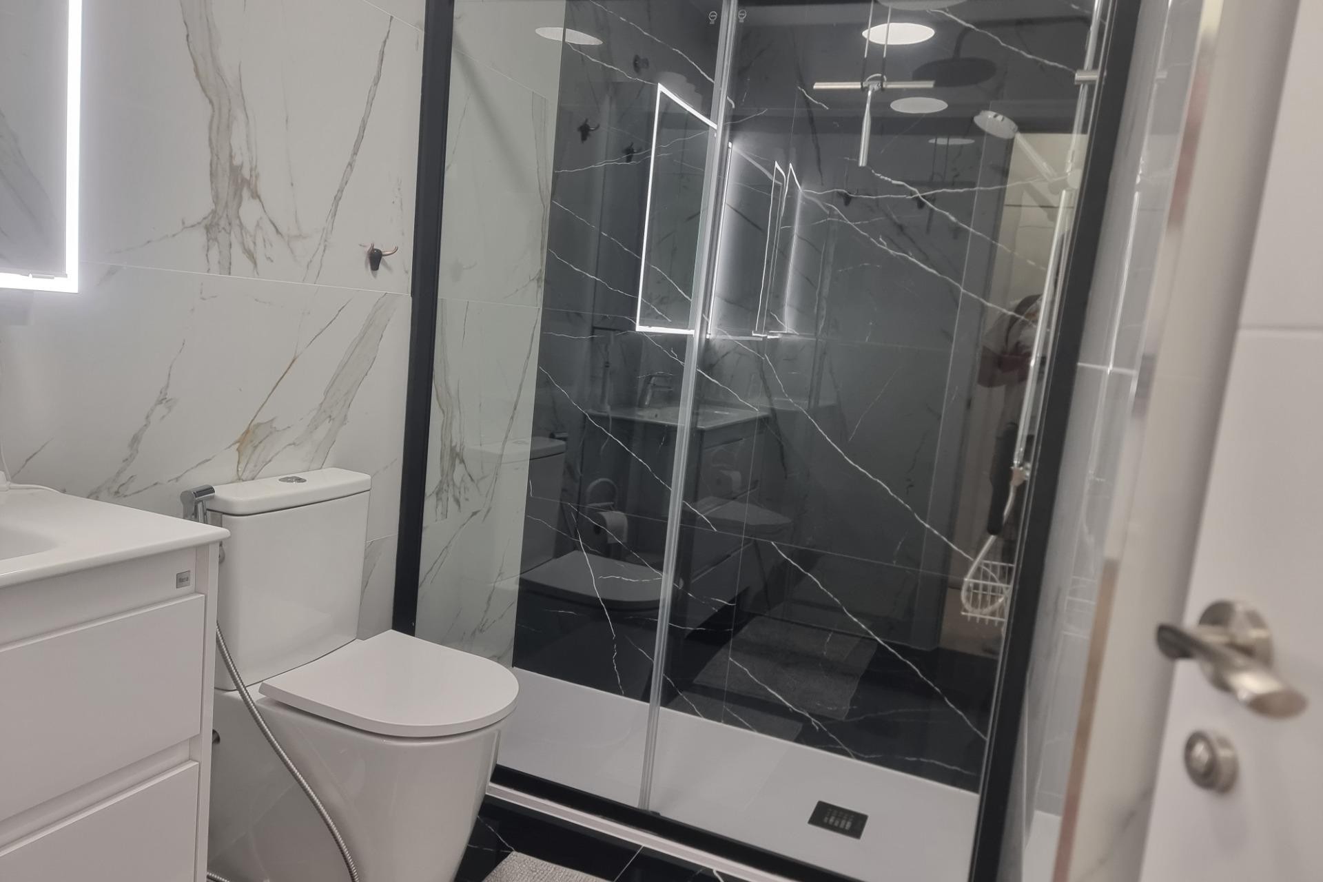 Sale - Apartamento -
Torrevieja - Playa de los locos