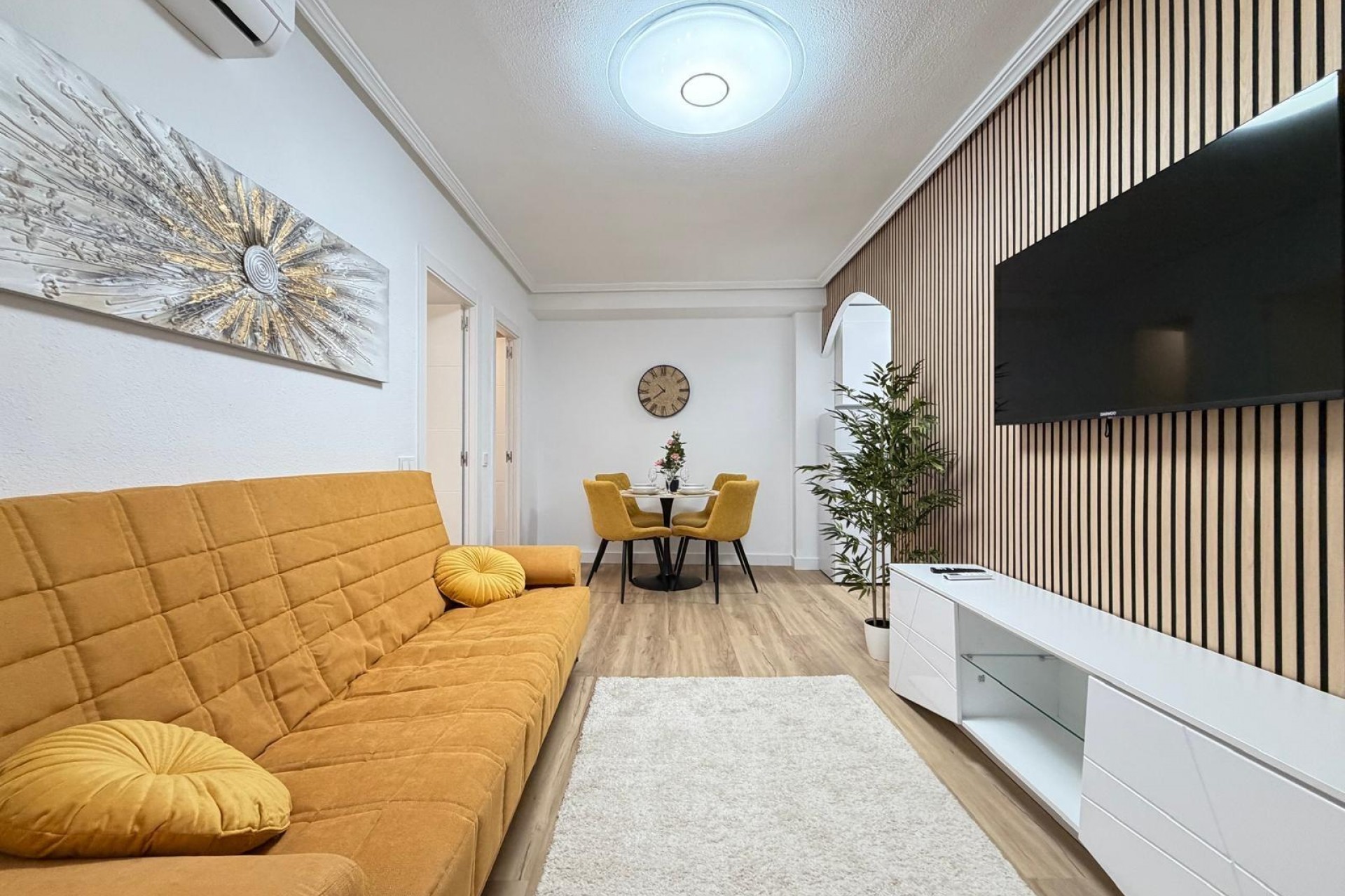 Sale - Apartamento -
Torrevieja - Playa de los locos