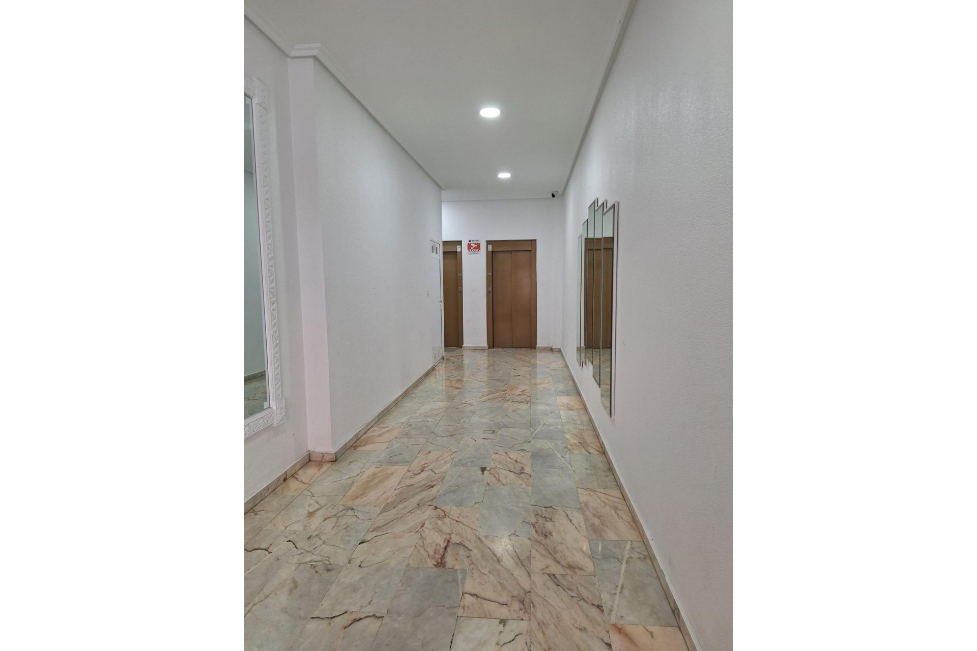 Sale - Apartamento -
Torrevieja - Playa del cura