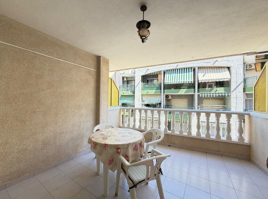 Sale - Apartamento -
Torrevieja - Playa del cura
