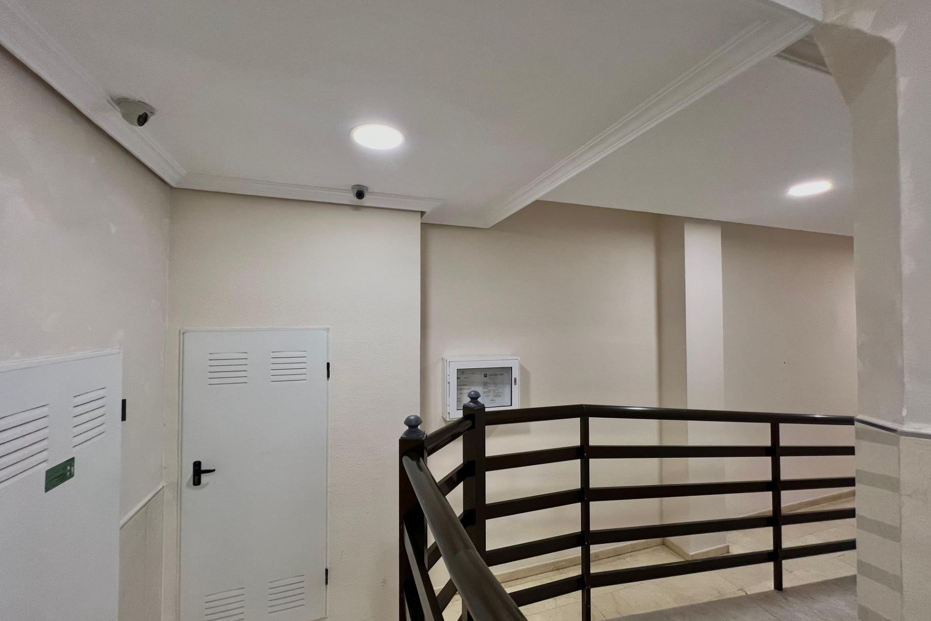 Sale - Apartamento -
Torrevieja - Puerto Deportivo