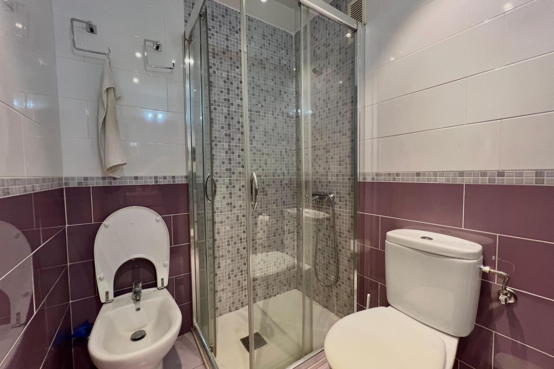 Sale - Apartamento -
Torrevieja - Puerto Deportivo