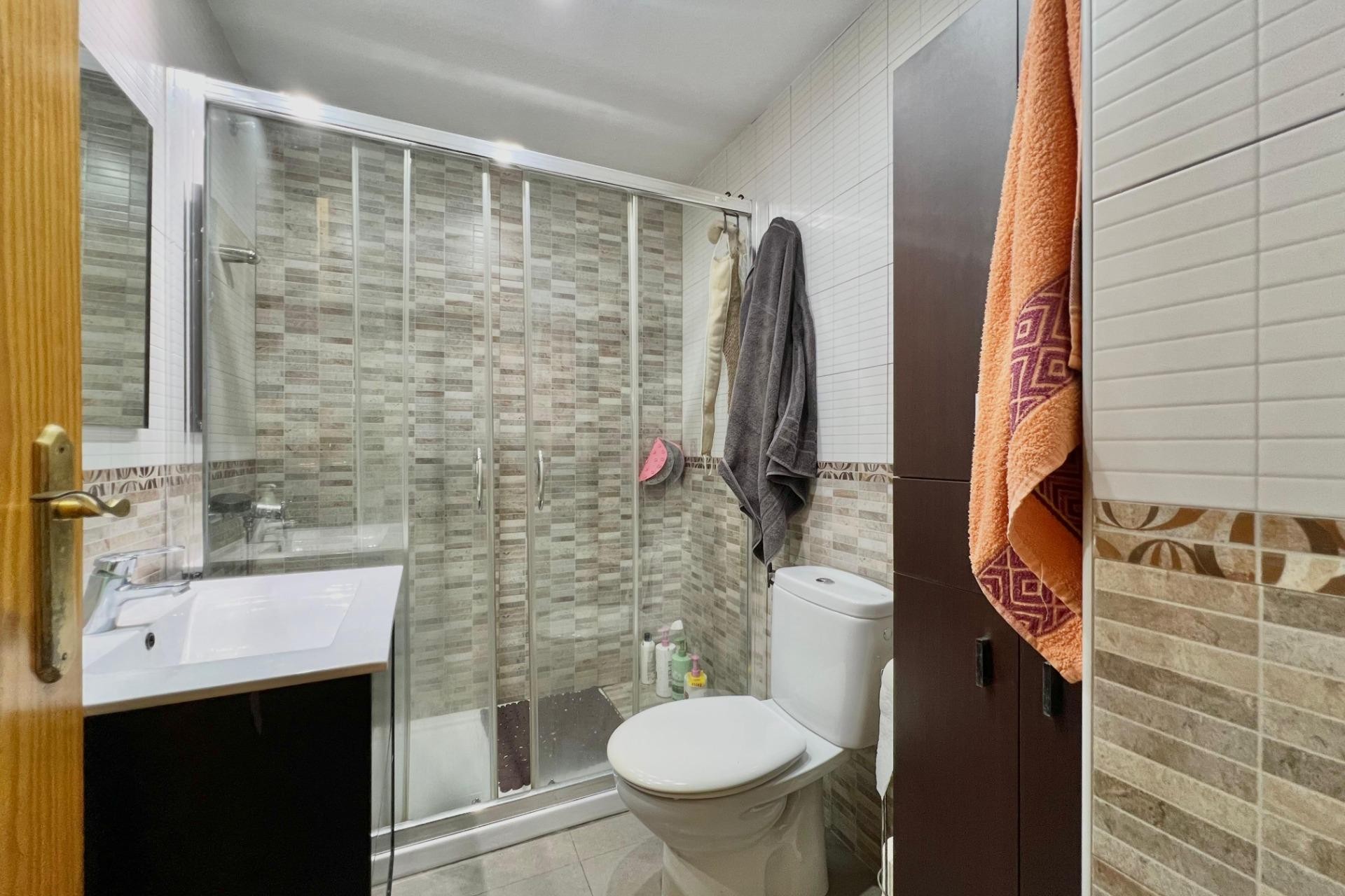Sale - Apartamento -
Torrevieja - Puerto Deportivo
