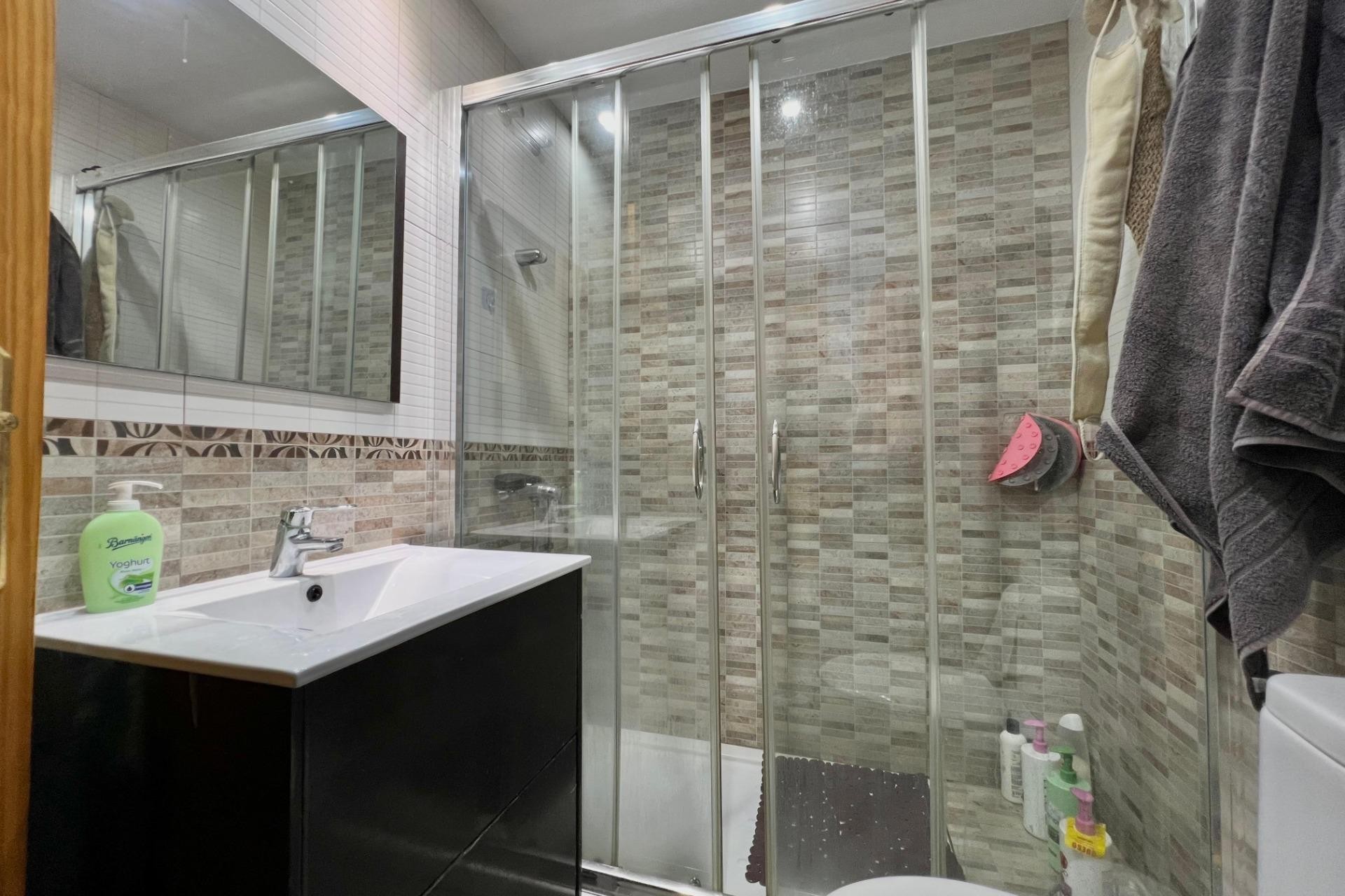 Sale - Apartamento -
Torrevieja - Puerto Deportivo