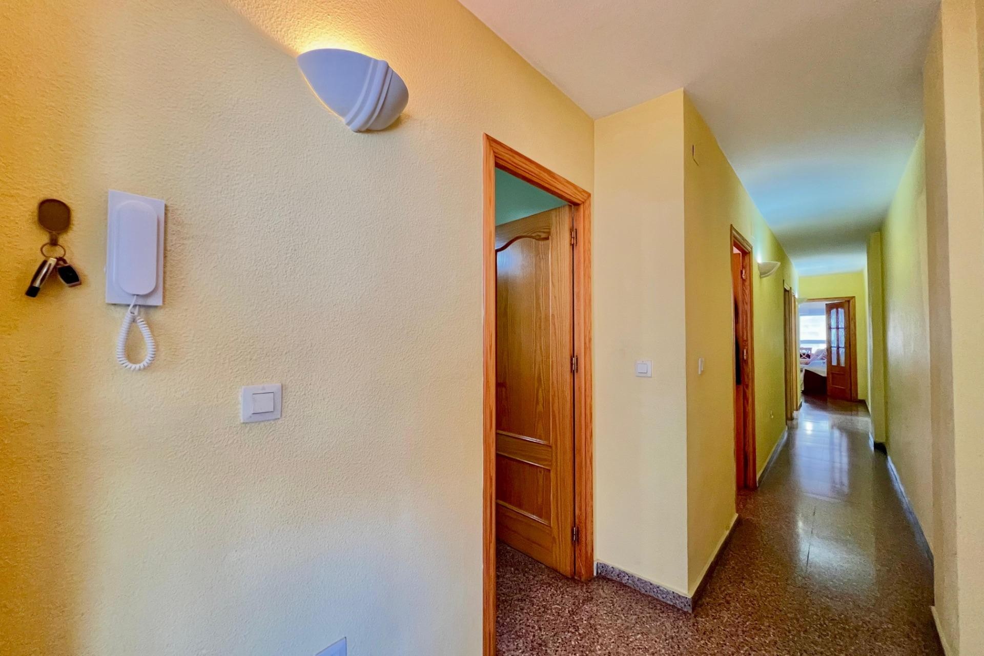 Sale - Apartamento -
Torrevieja - Puerto Deportivo