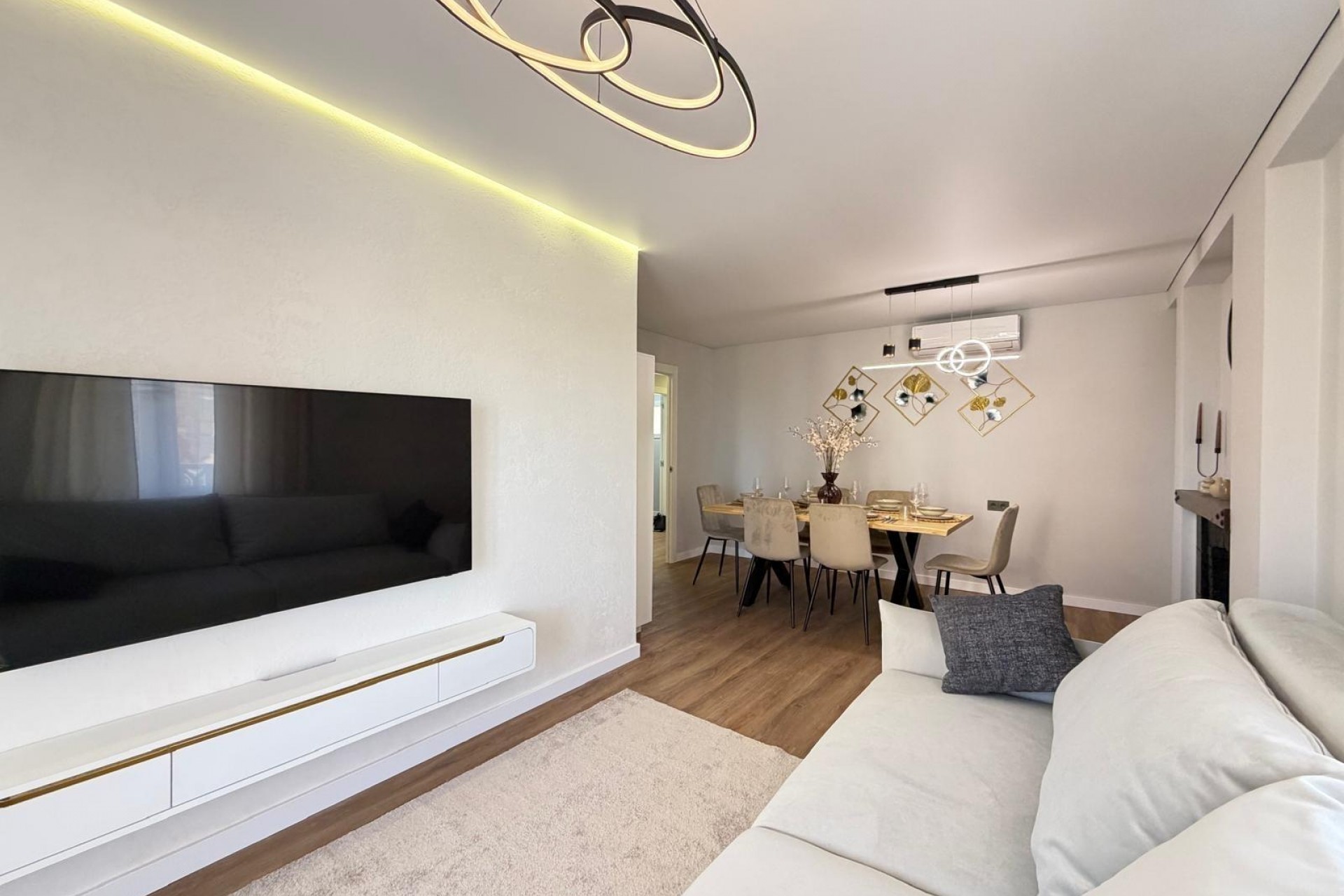 Sale - Apartamento -
Torrevieja - Punta Prima
