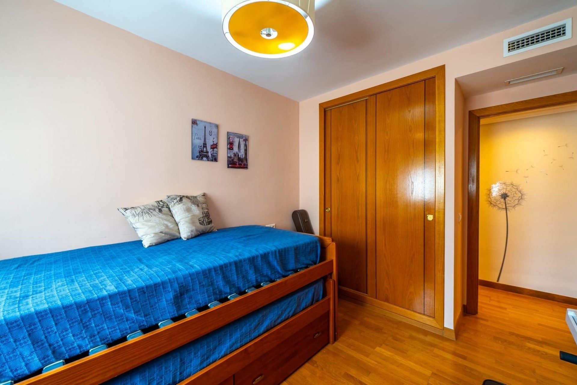 Sale - Apartment -
Alicante - Alicante Golf