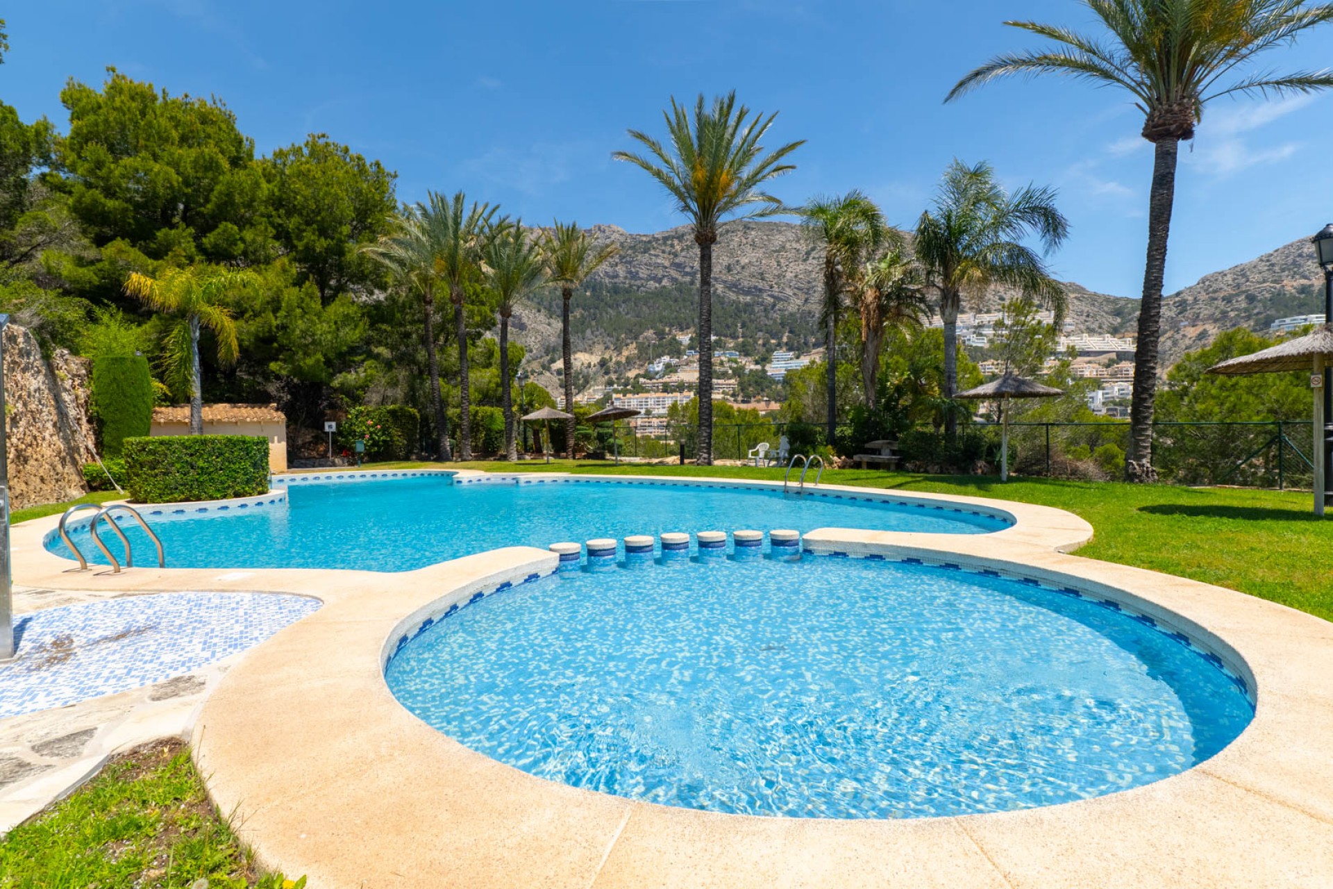 Sale - Apartment -
Altea
