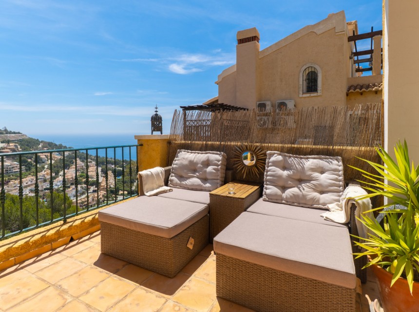 Sale - Apartment -
Altea