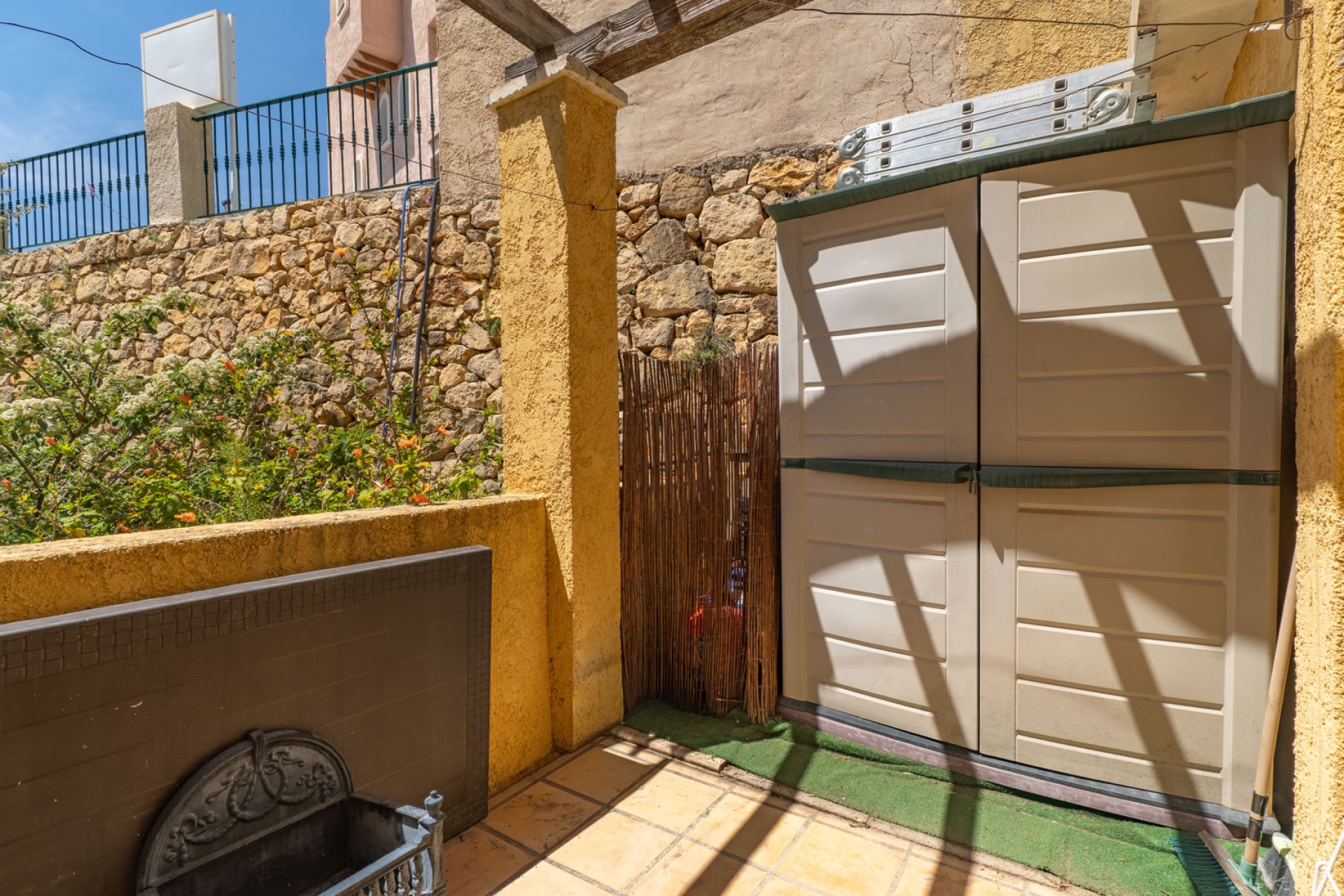 Sale - Apartment -
Altea