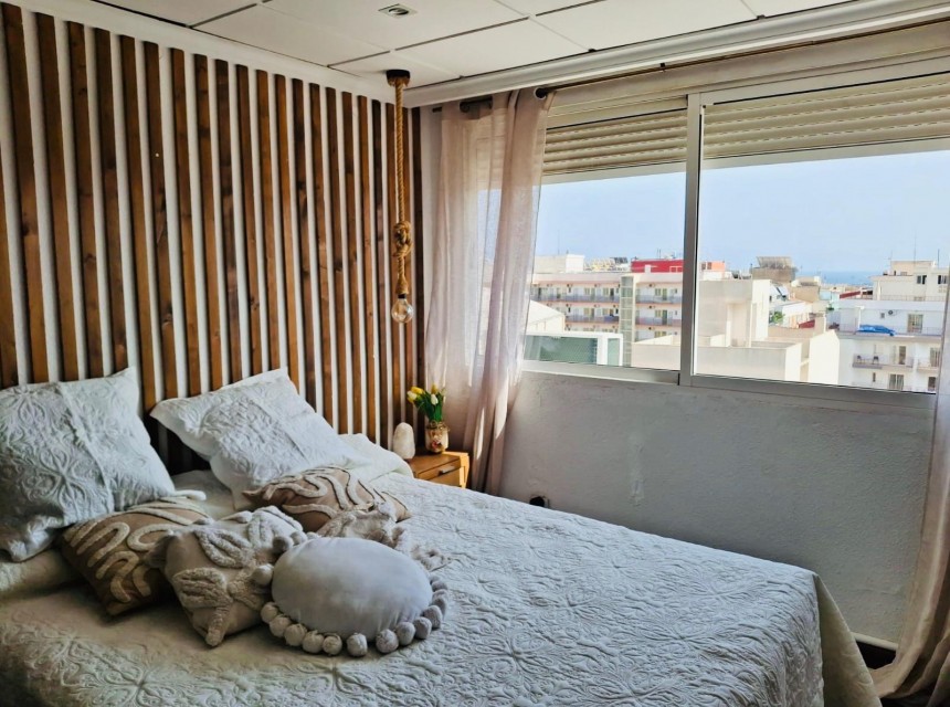 Sale - Apartment -
Benidorm - Poniente