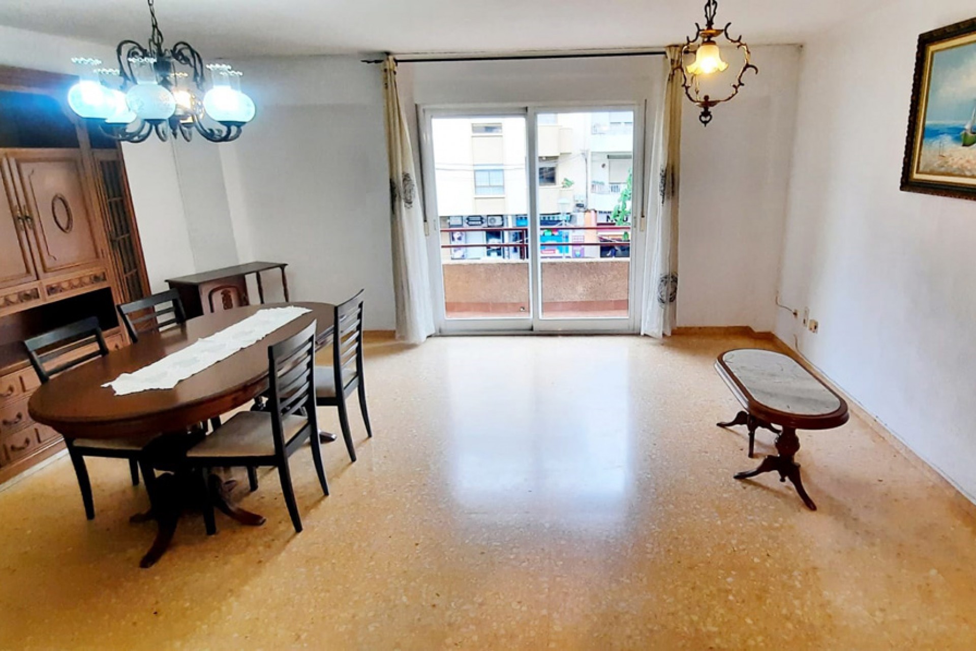Sale - Apartment -
Denia - Casco Urbano