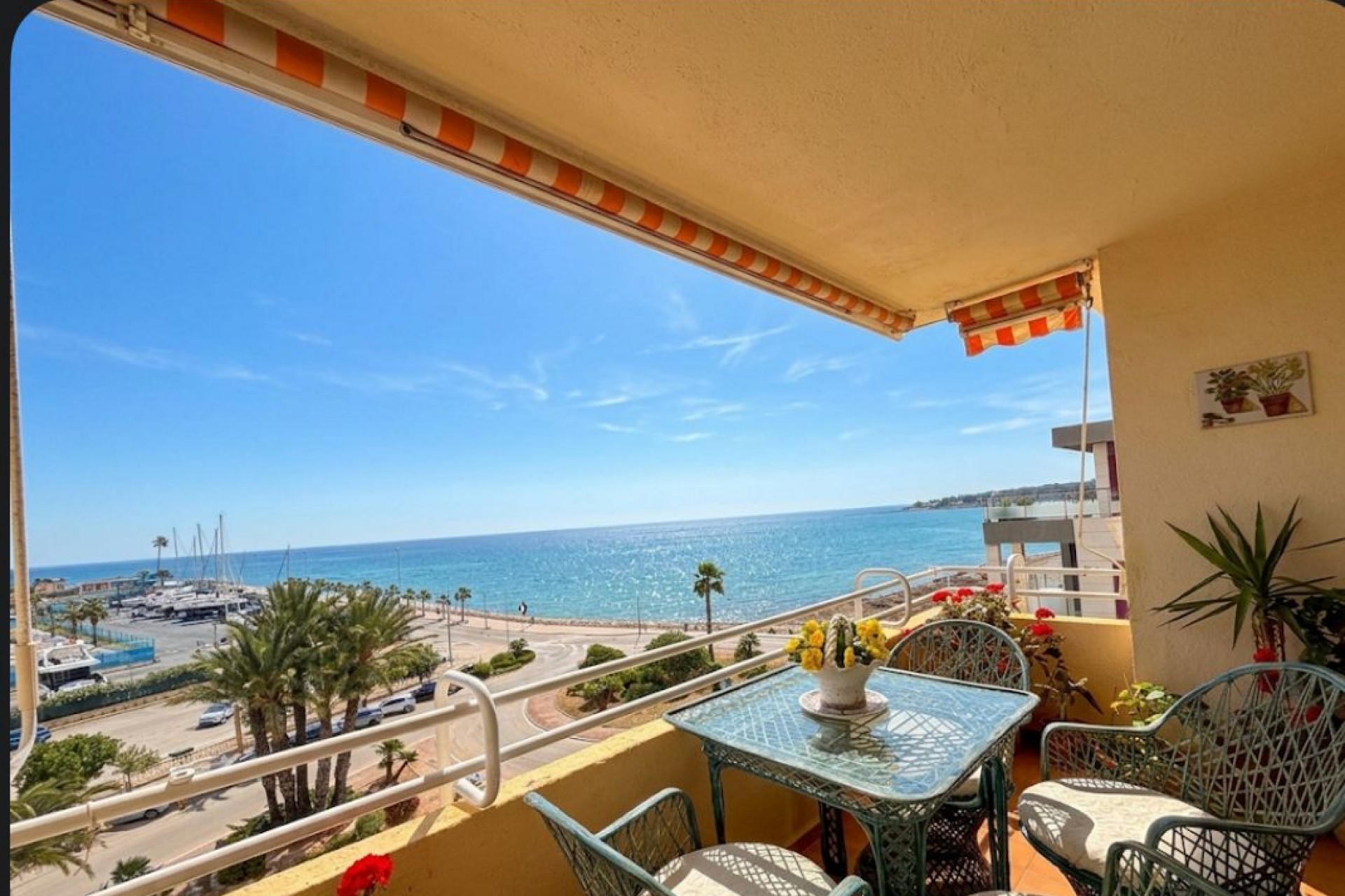 Sale - Apartment -
Denia - Club Náutico