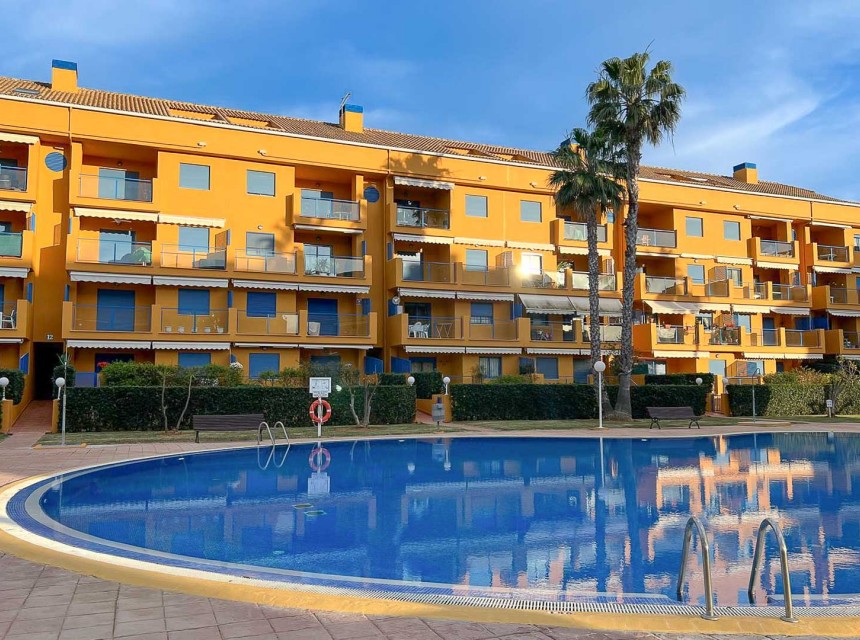 Sale - Apartment -
Denia