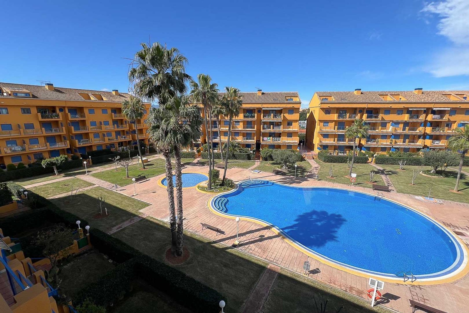 Sale - Apartment -
Denia