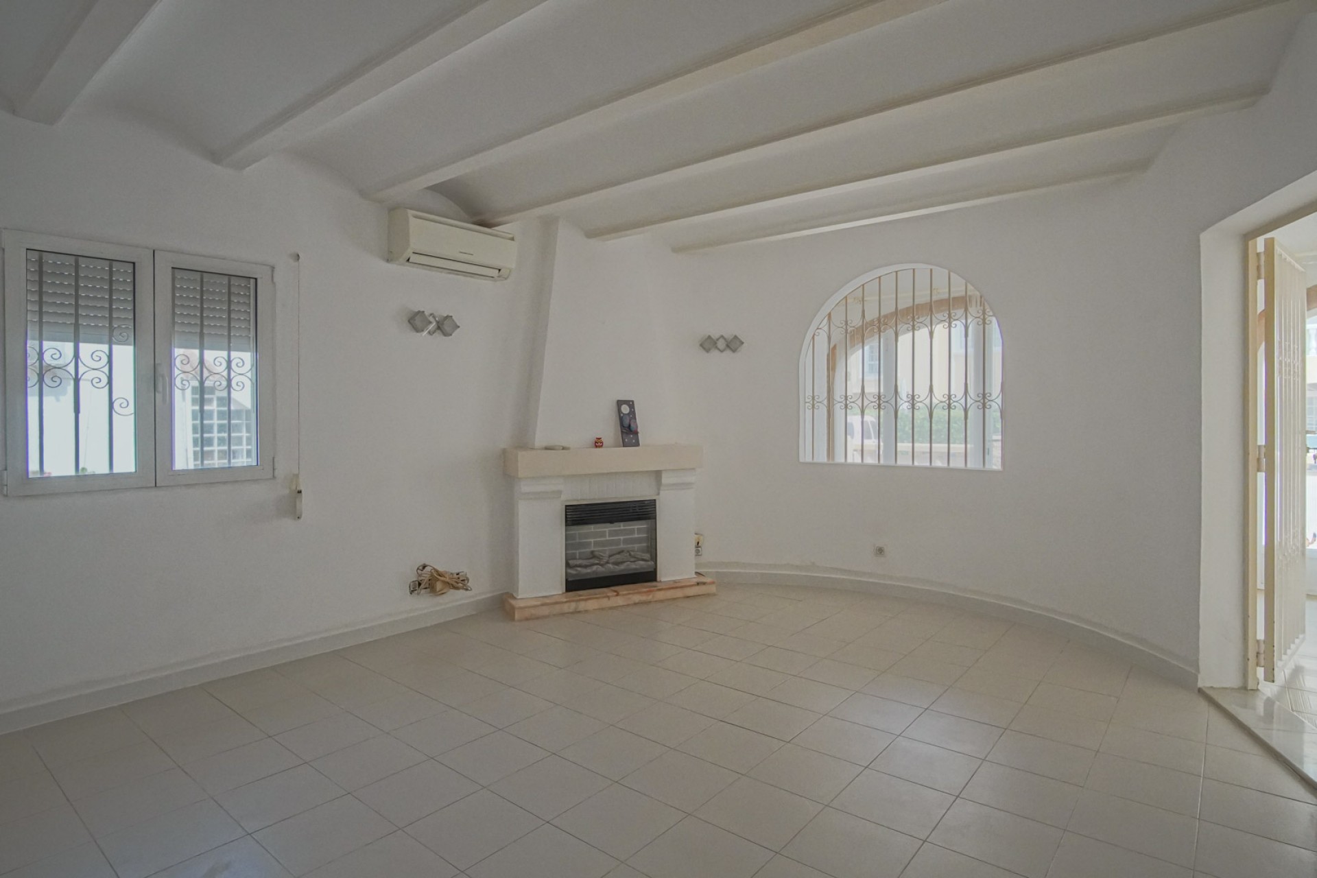 Sale - Apartment -
Denia