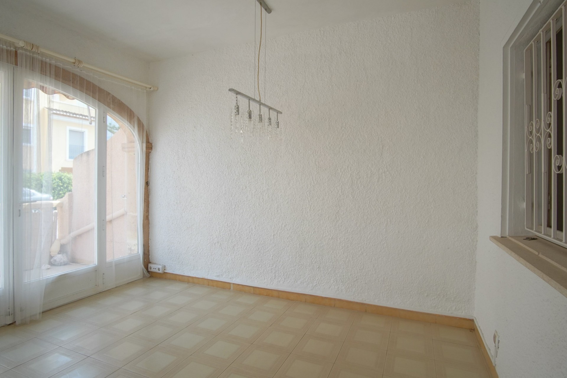Sale - Apartment -
Denia