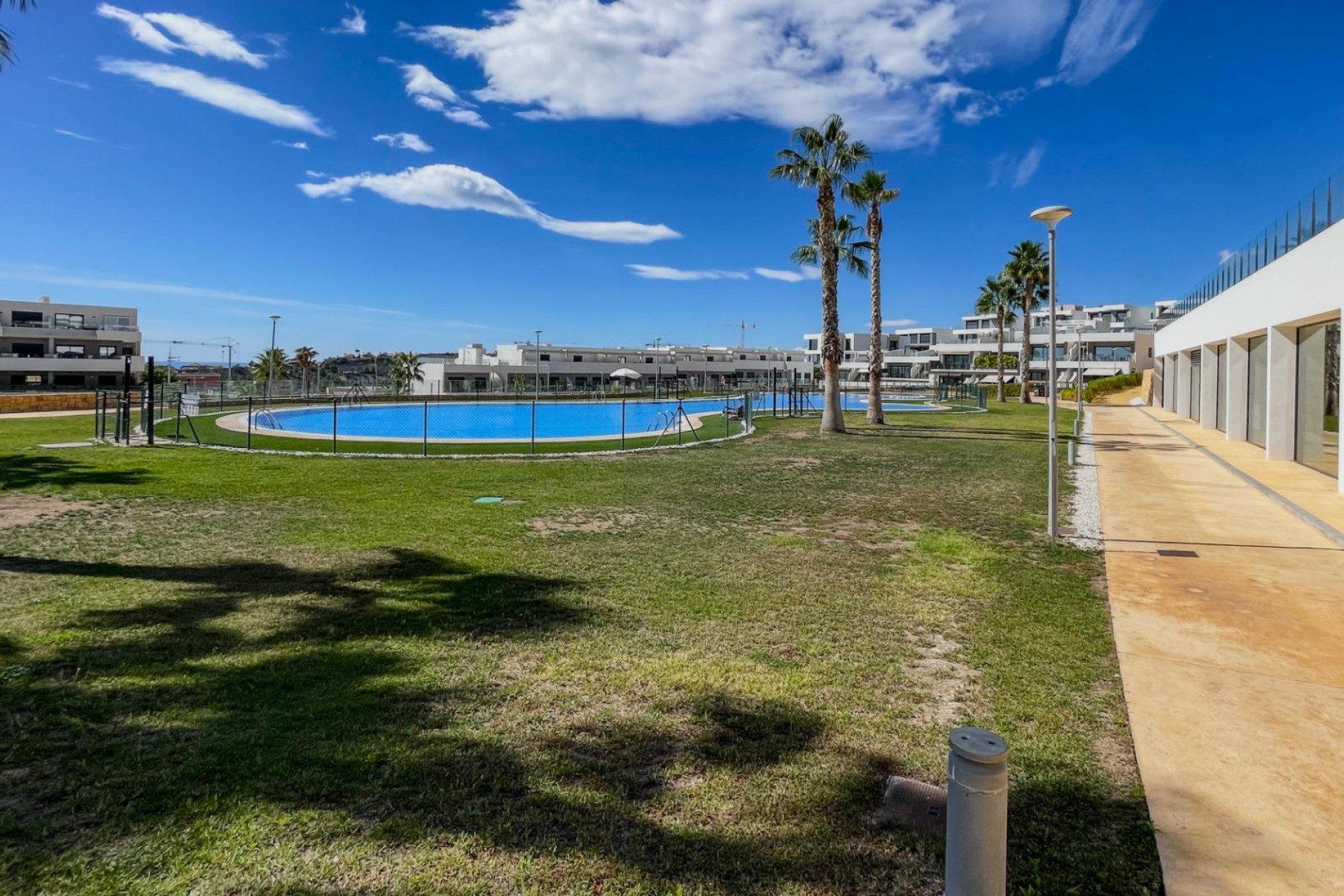 Sale - Apartment -
Finestrat - Camporrosso village