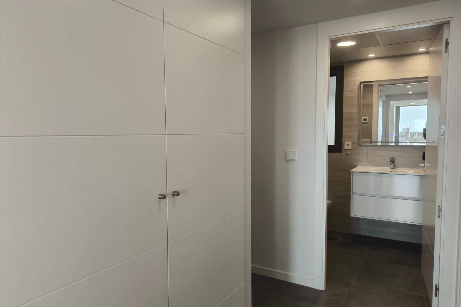 Sale - Apartment -
Finestrat