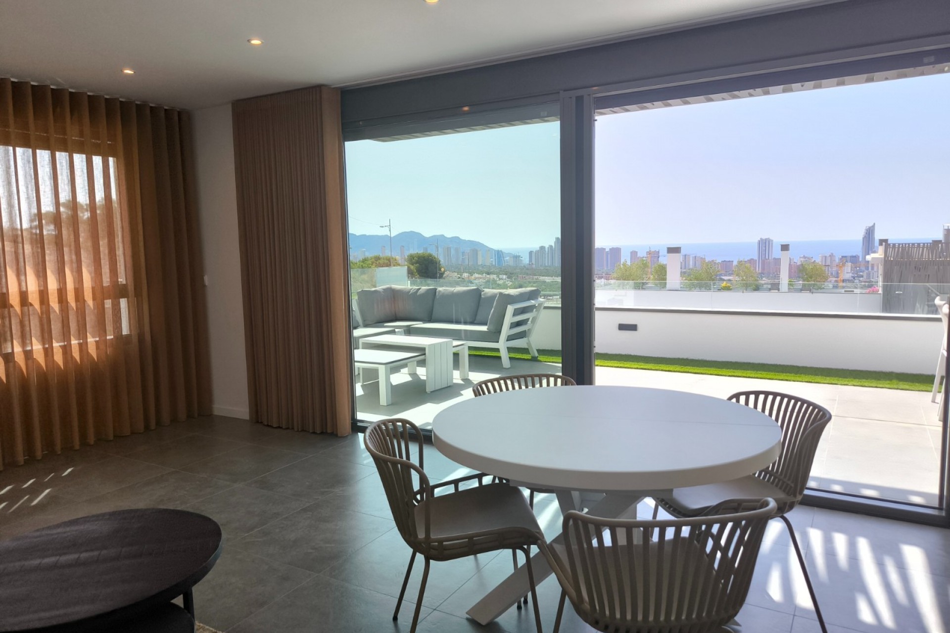 Sale - Apartment -
Finestrat
