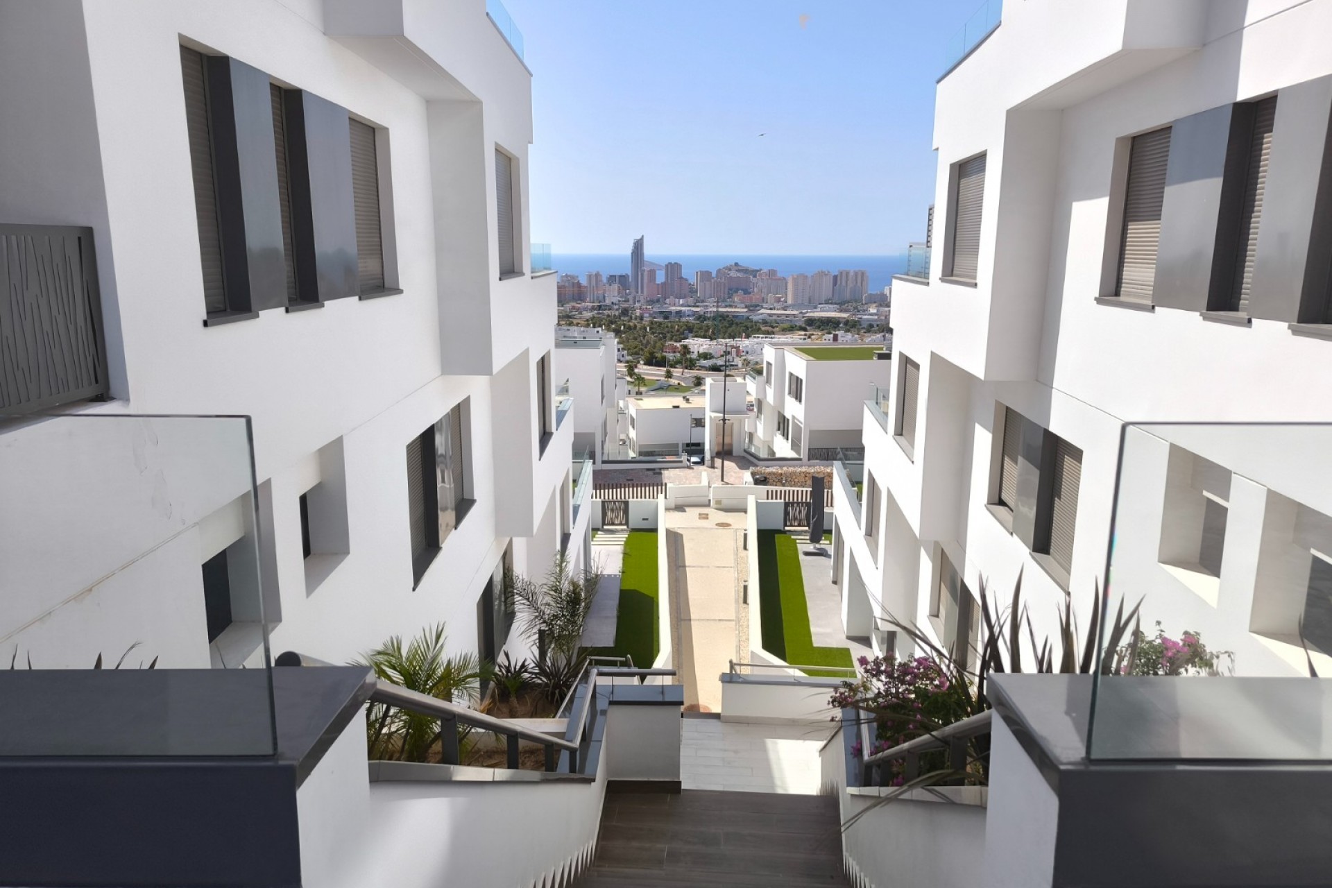 Sale - Apartment -
Finestrat