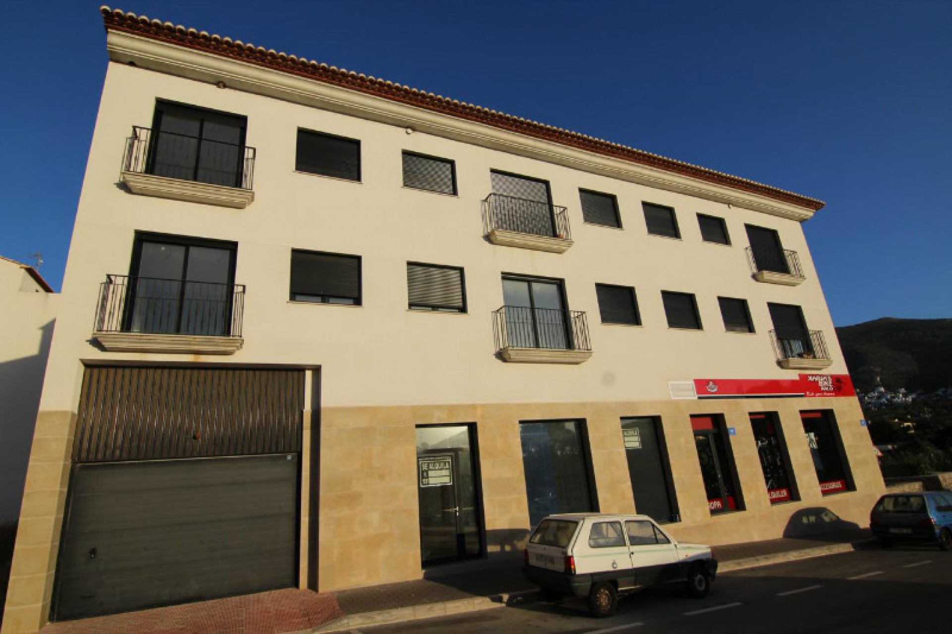 Sale - Apartment -
Jalon