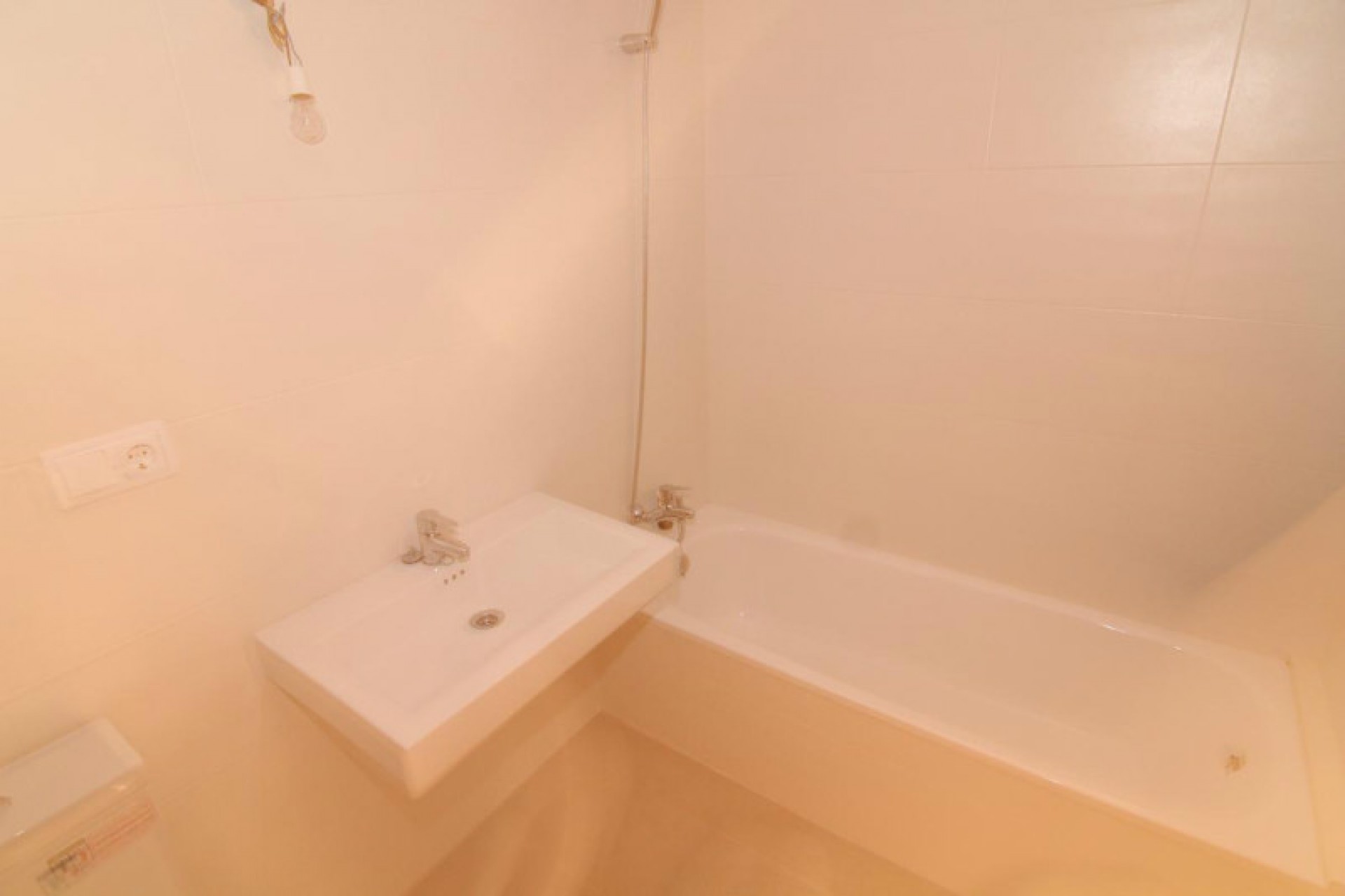 Sale - Apartment -
Jalon