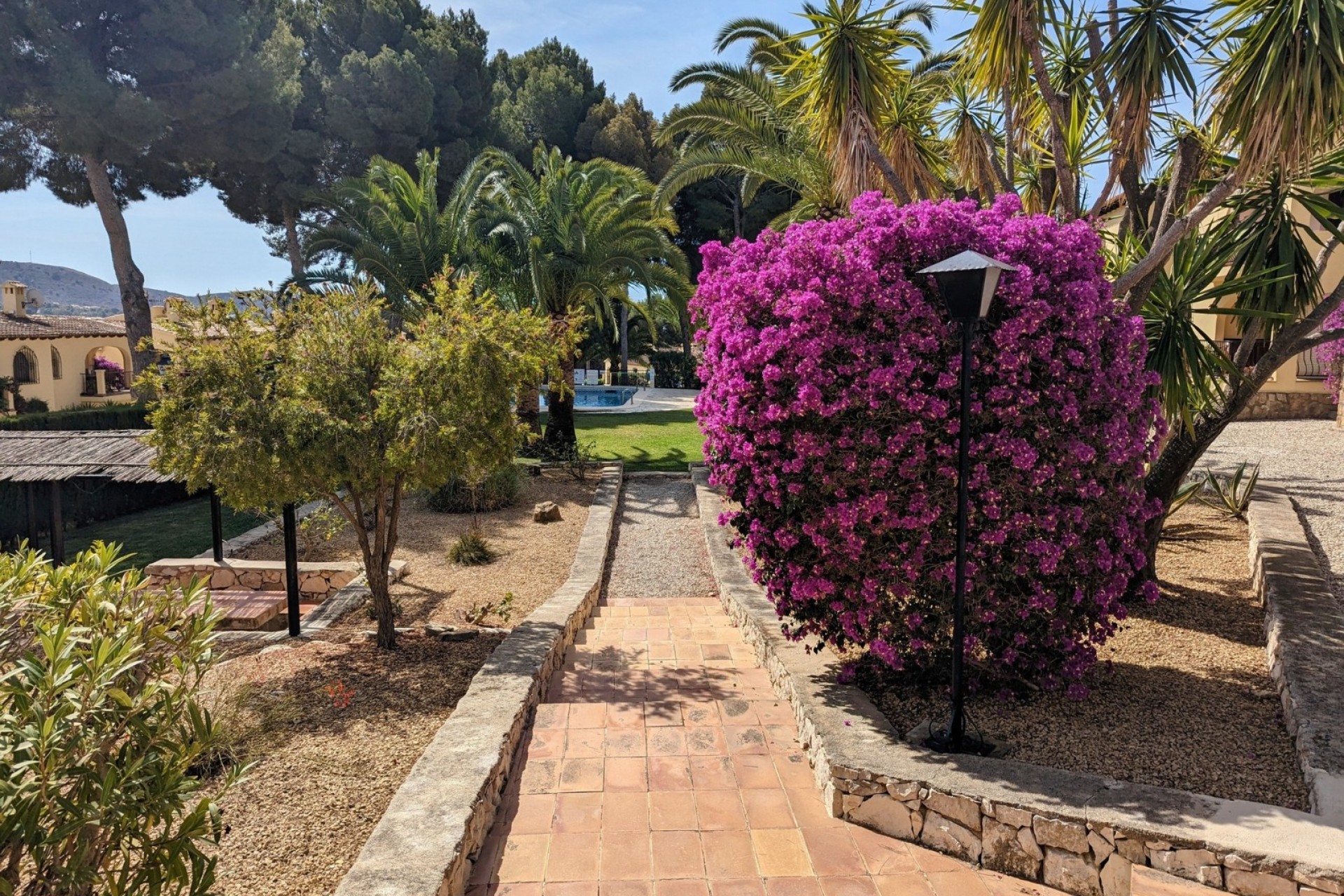 Sale - Apartment -
Moraira - La Sabatera