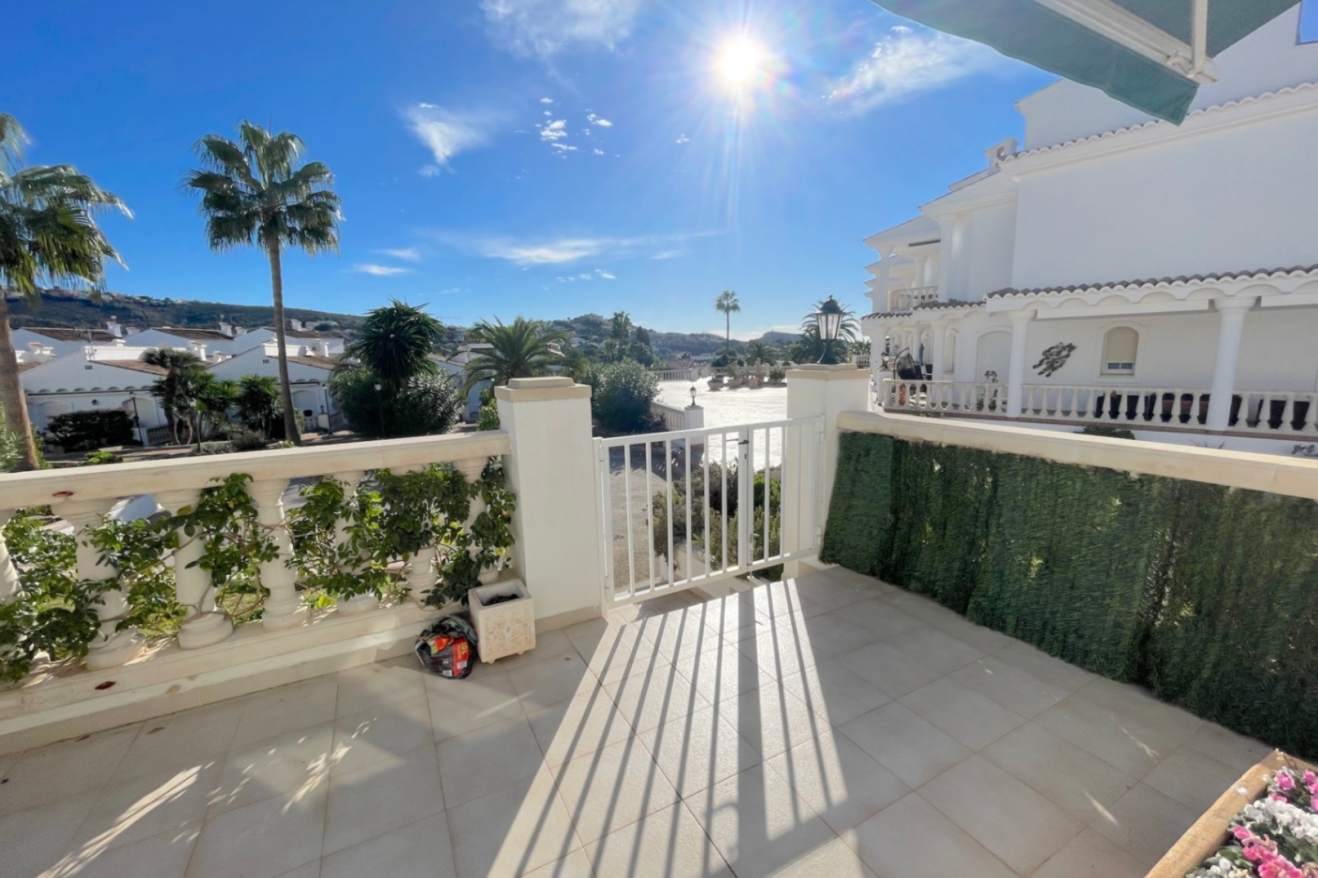 Sale - Apartment -
Moraira - La Sabatera