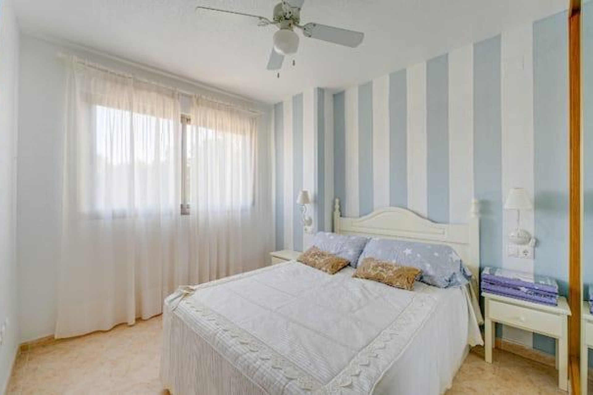 Sale - Apartment -
Villajoyosa - Cala de Villajoyosa