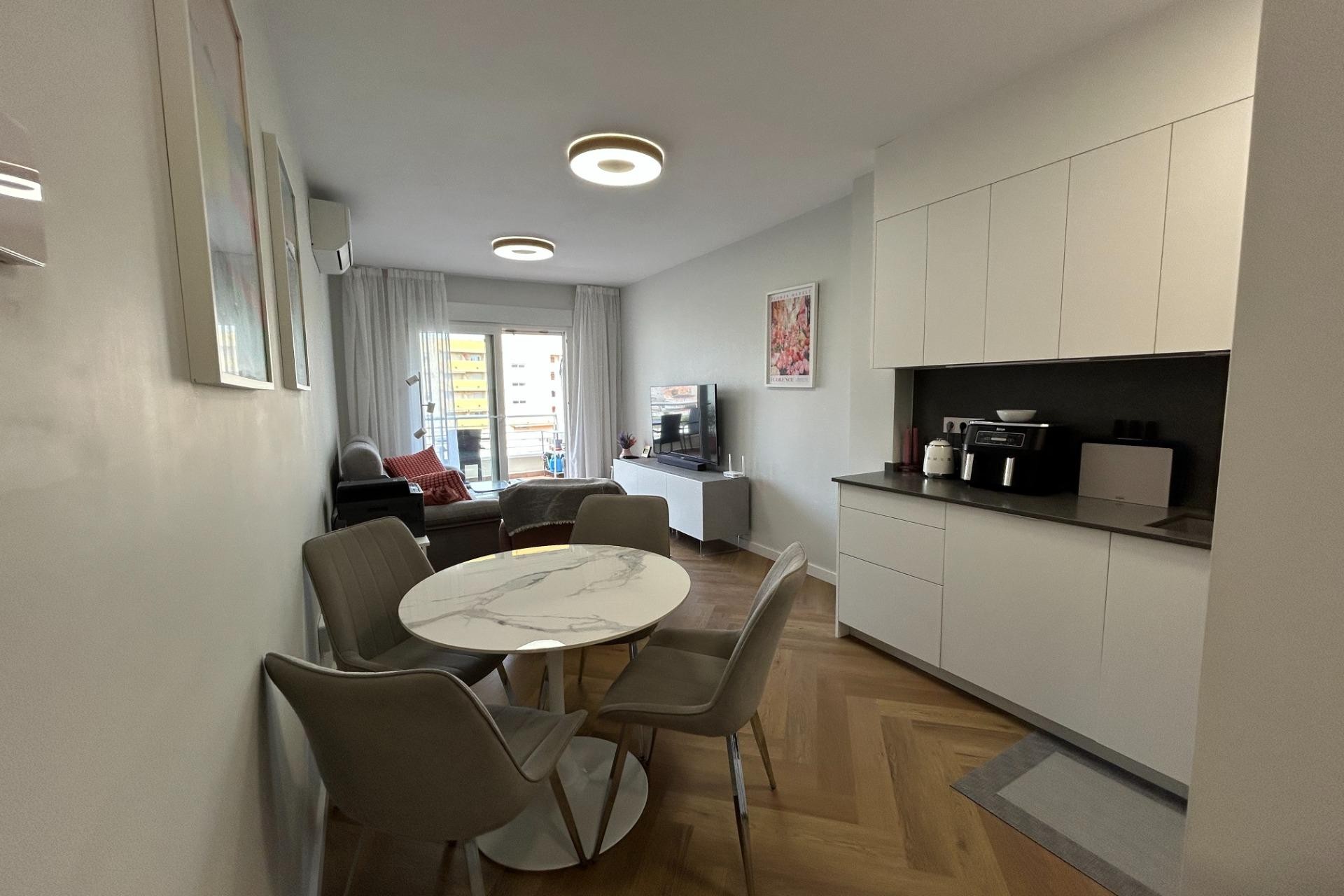 Sale - Ático -
Torrevieja - Estacion de autobuses