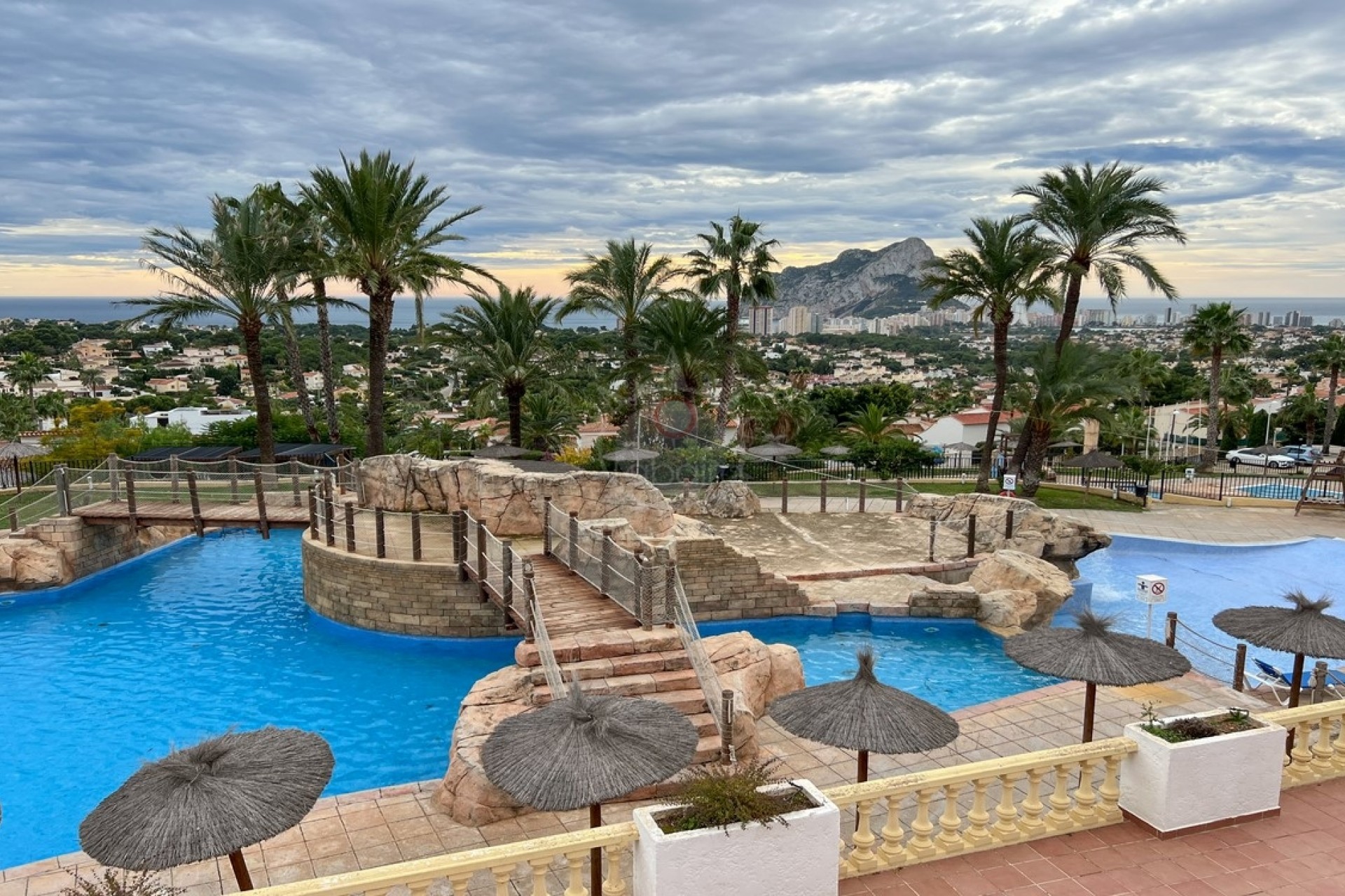 Sale - Bungalow -
Calpe - Cometa