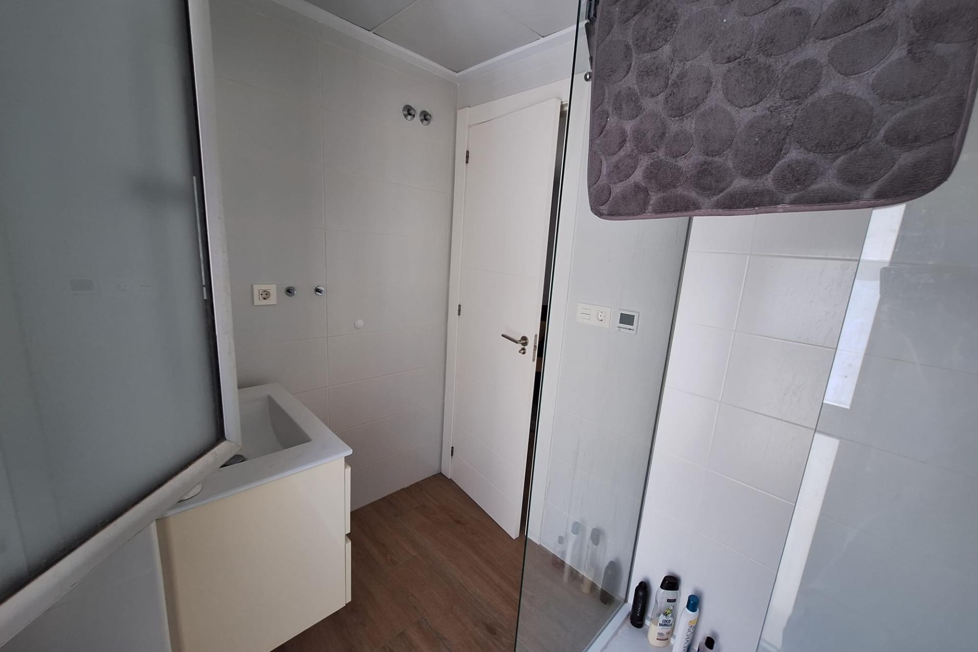 Sale - Chalet -
Torrevieja - Los Frutales