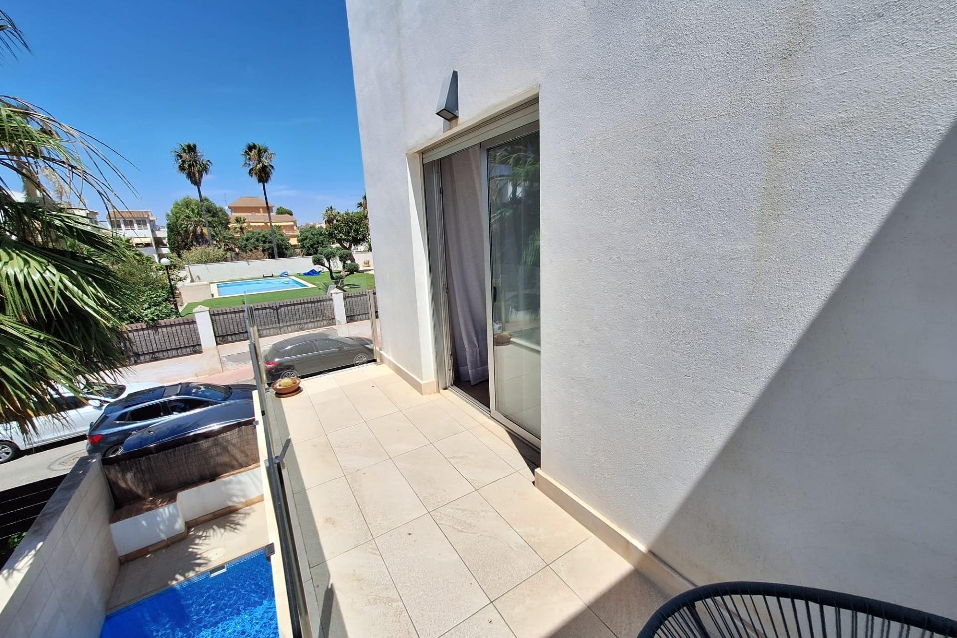 Sale - Chalet -
Torrevieja - Los Frutales