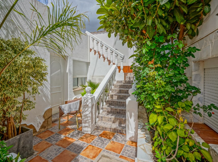 Sale - Commercial -
Calpe