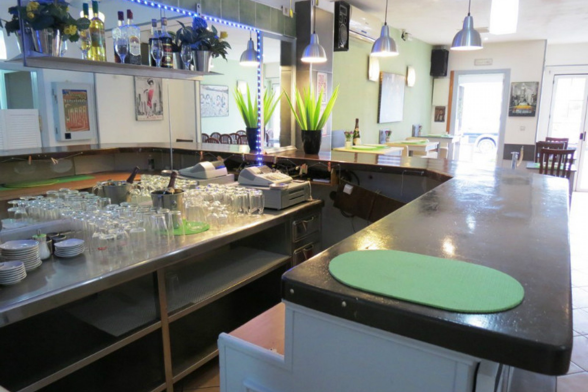 Sale - Commercial -
Moraira - Paichi