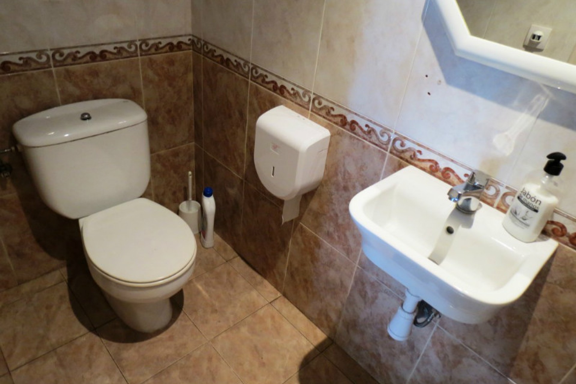 Sale - Commercial -
Moraira - Town centre