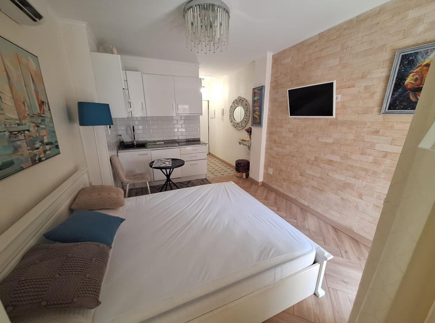Sale - Estudio -
Torrevieja - Playa del cura