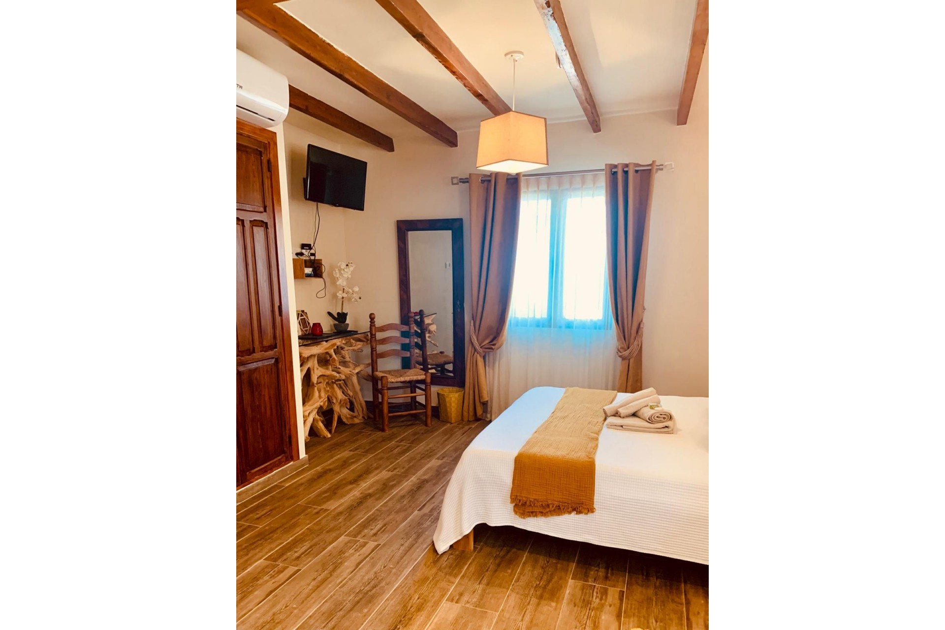 Sale - Finca / Country Property -
Benissa