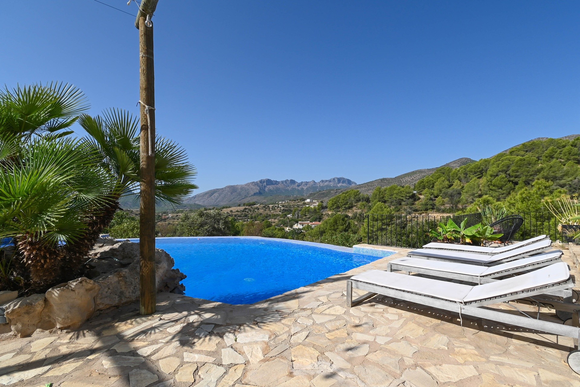 Sale - Finca / Country Property -
Benissa