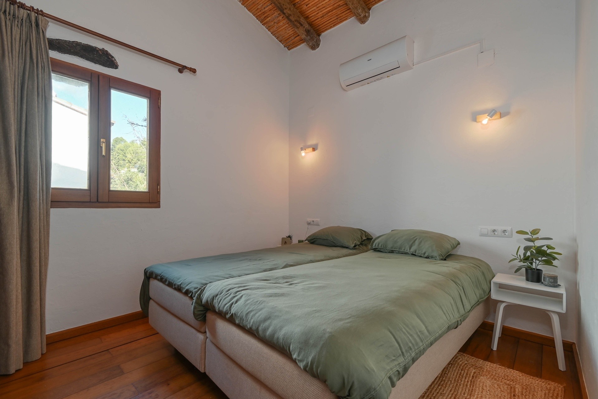 Sale - Finca / Country Property -
Benissa