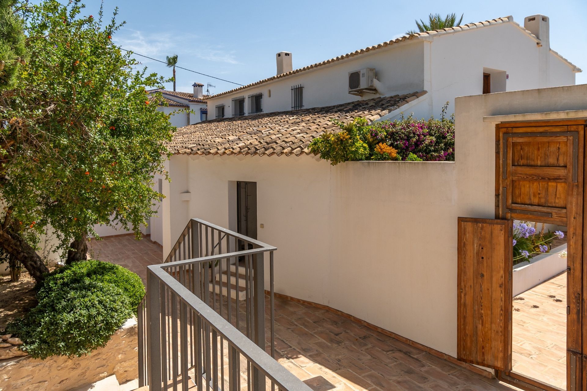 Sale - Finca / Country Property -
Benissa