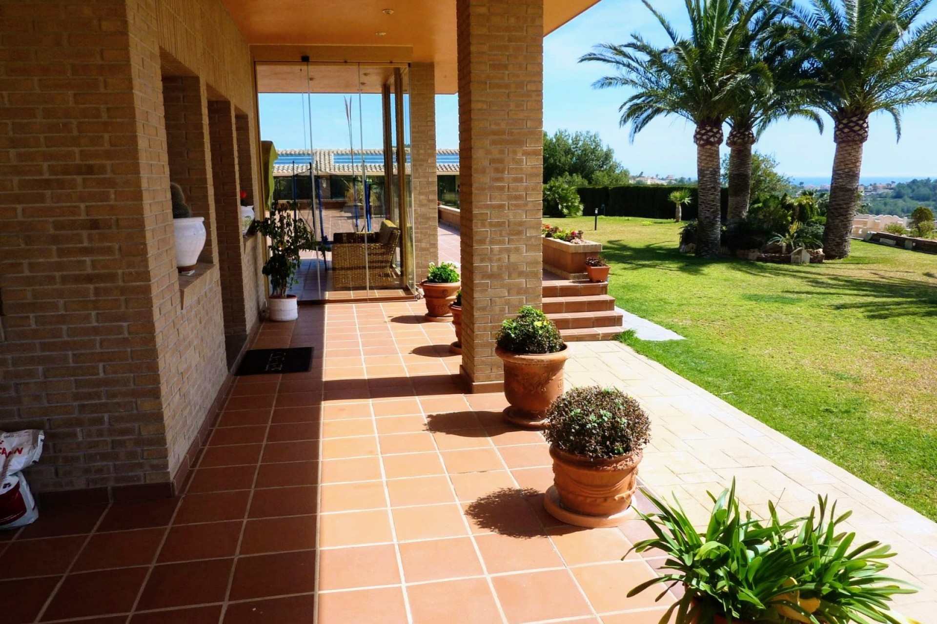 Sale - Finca / Country Property -
Calpe