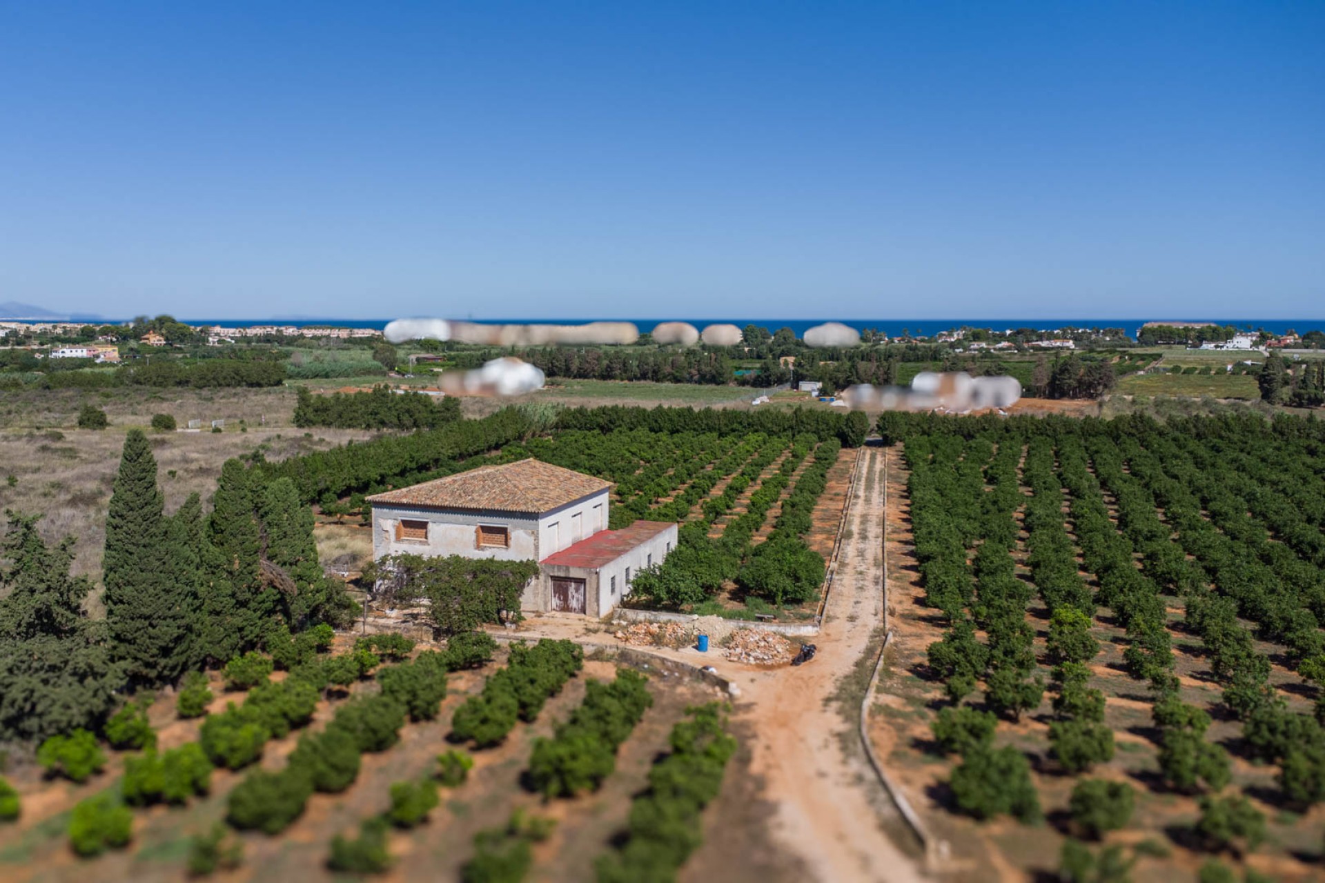 Sale - Finca / Country Property -
Denia