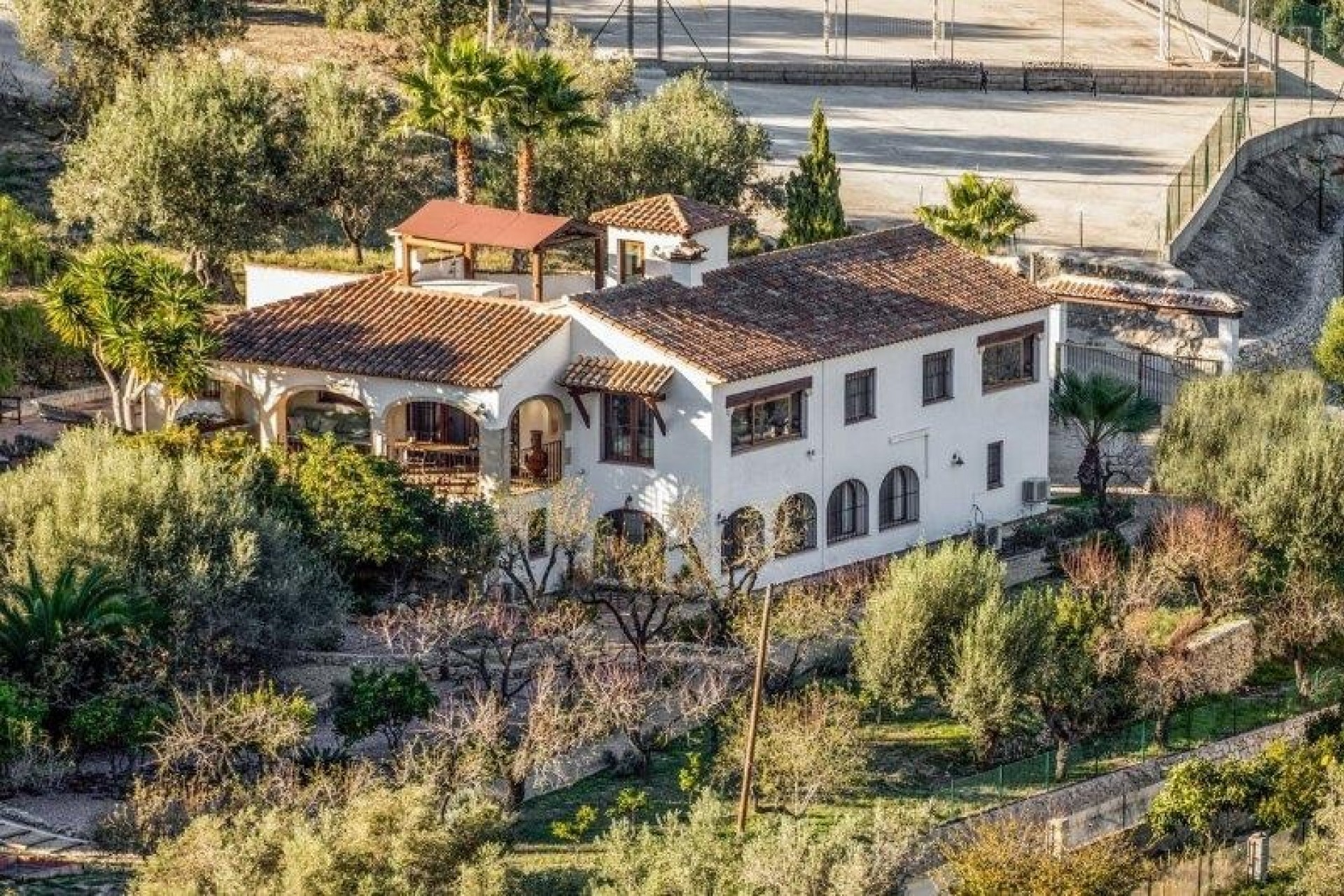 Sale - Finca / Country Property -
La Llosa de Camacho