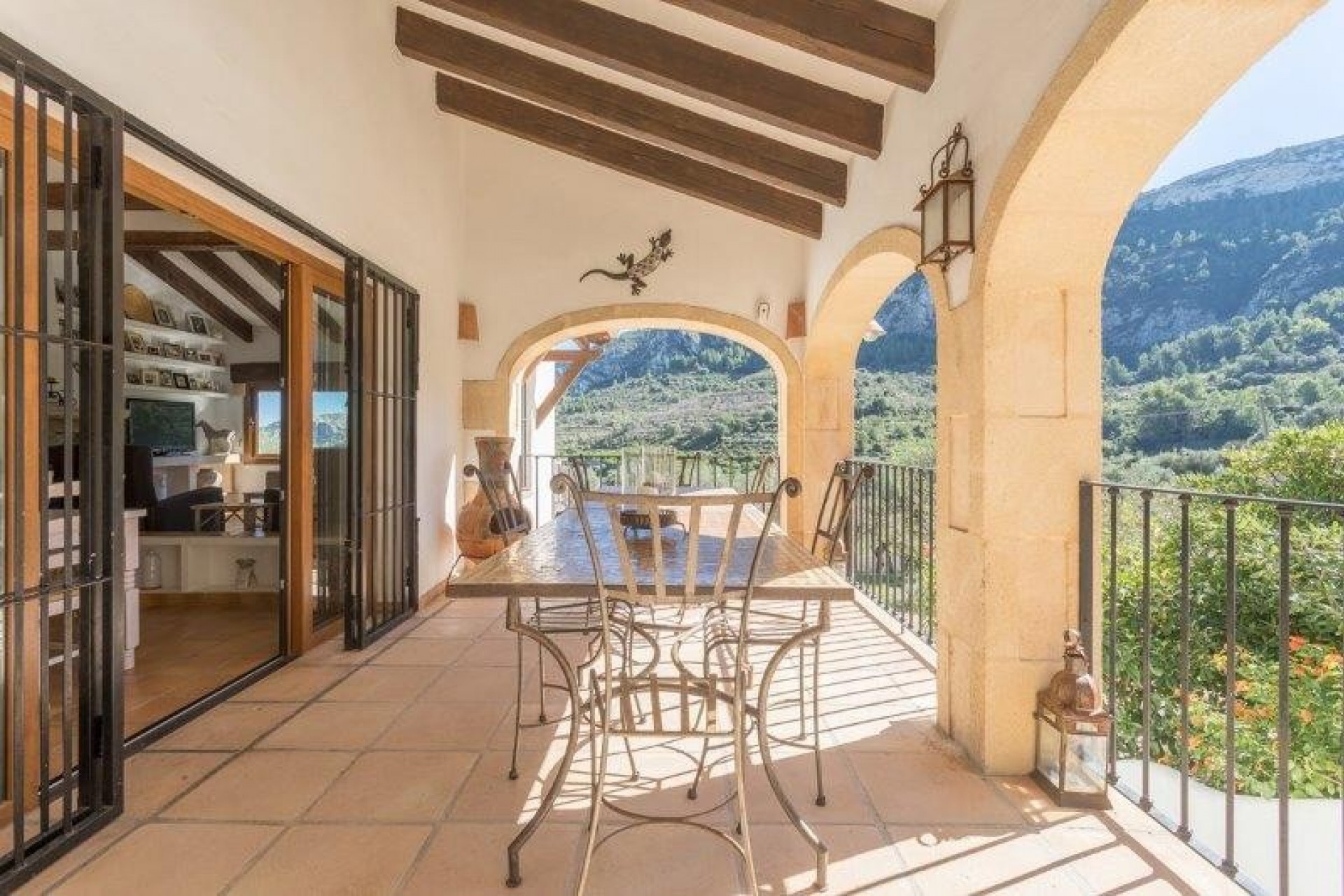 Sale - Finca / Country Property -
La Llosa de Camacho